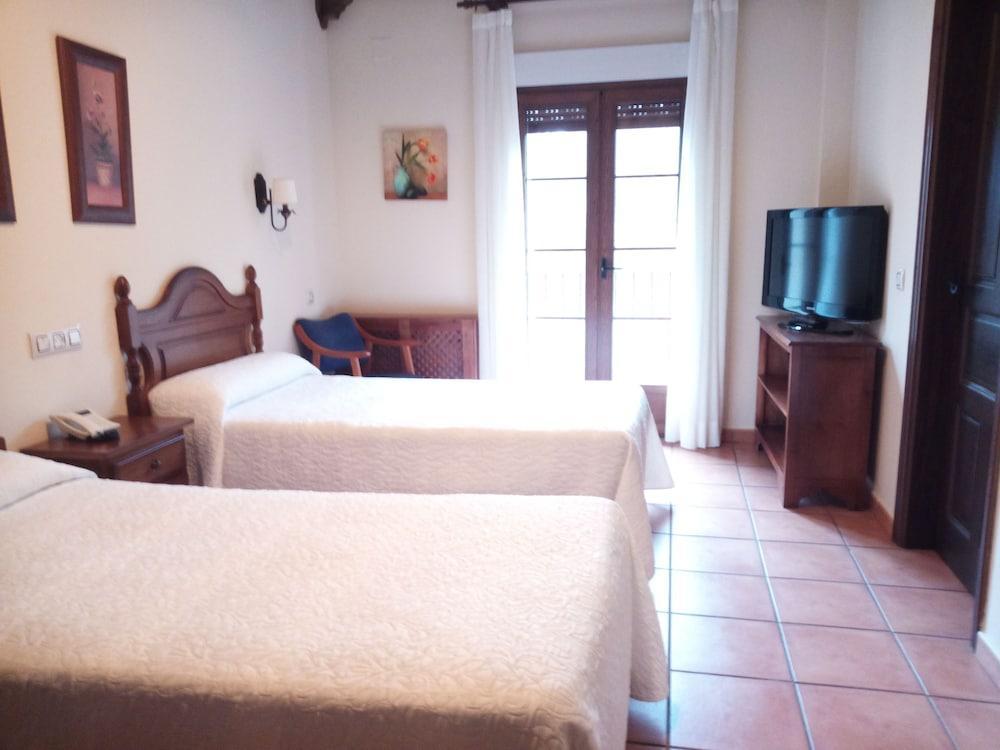 פינופראנקוואדו Hotel Rural Castuo H Cc 656 מראה חיצוני תמונה